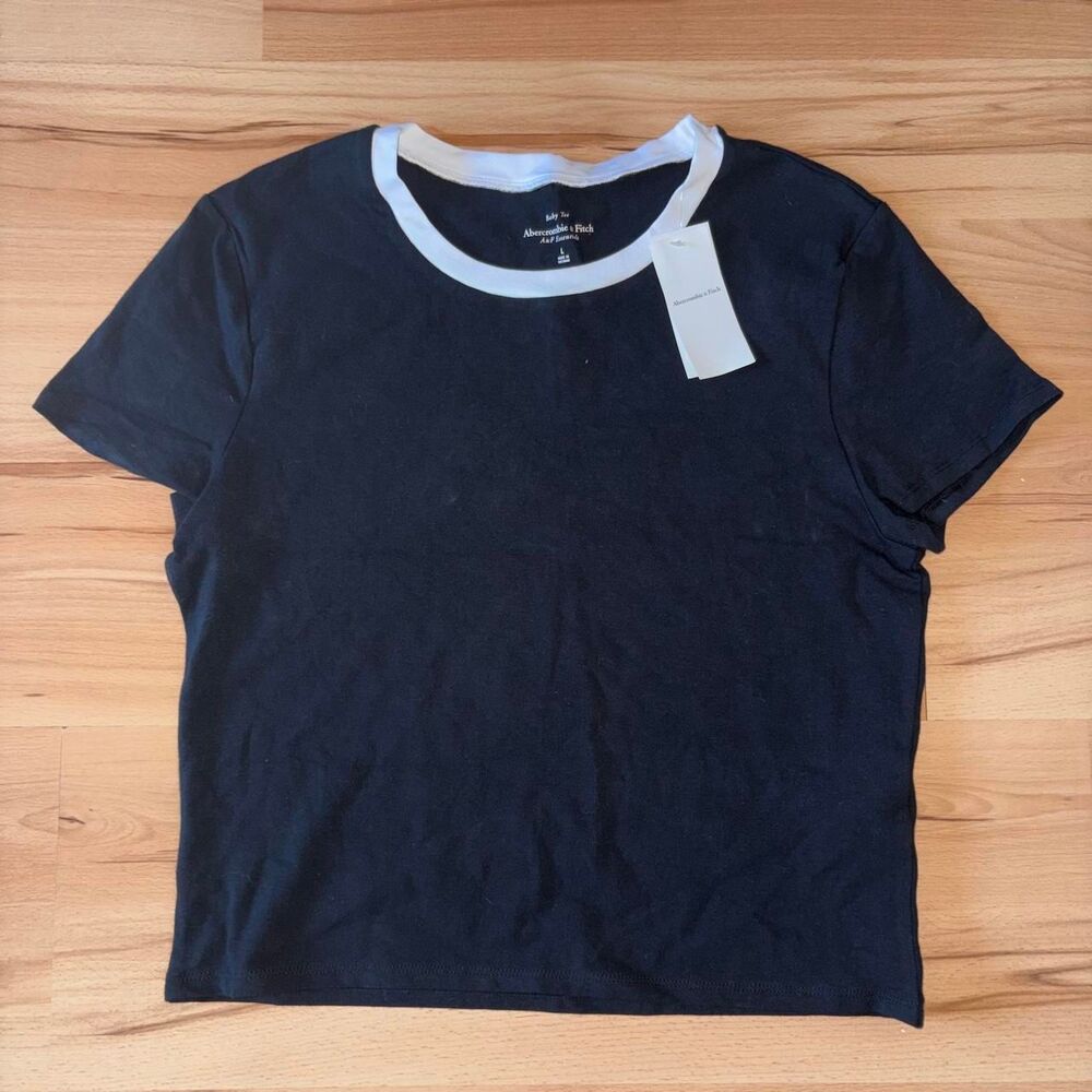 Abercrombie & Fitch NWT Black and White Baby Tee size L